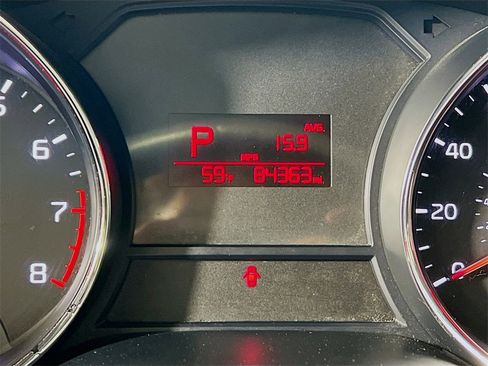 Used 2016 Kia Sedona LX w/ LX Convenience Package image 11