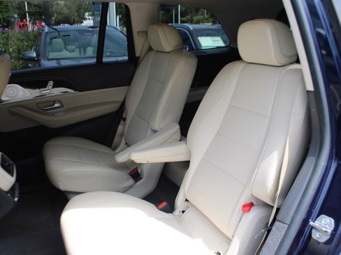 Certified 2020 Mercedes-Benz GLS 450 4MATIC image 30