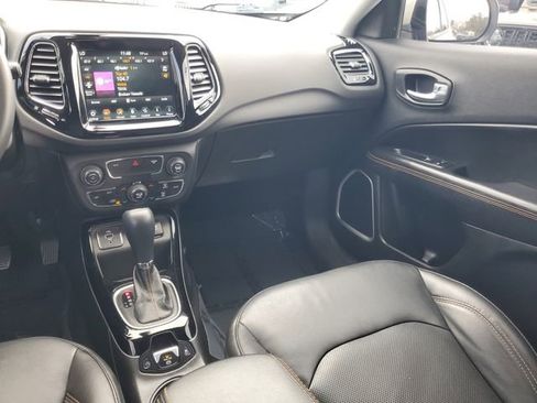 Certified 2018 Jeep Compass Limited w/ Navigation Group image 12