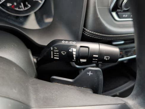 Used 2023 Nissan Rogue S AWD/4WD image 21