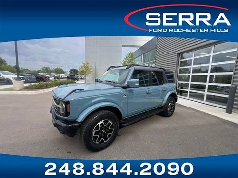 Used 2023 Ford Bronco Outer Banks AWD/4WD image 1