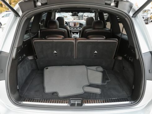 Used 2023 Mercedes-Benz GLS 450 4MATIC image 44