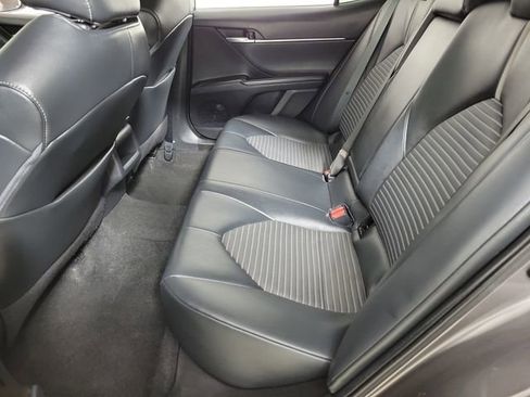 Used 2021 Toyota Camry SE FWD image 12