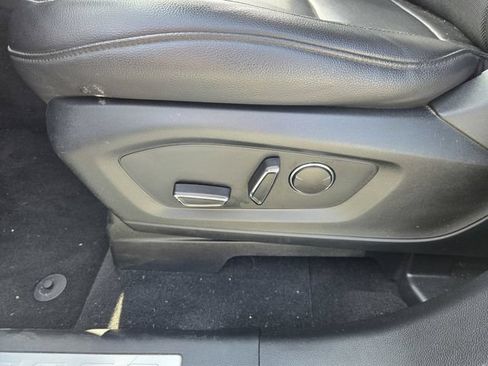 Used 2020 Ford Explorer Limited AWD/4WD image 16