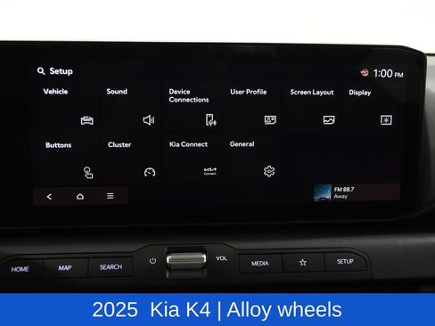 Used 2025 Kia K4 FWD image 17