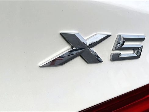 Used 2018 BMW X5 xDrive40e image 30