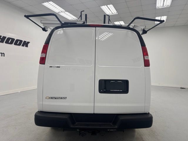 New 2026 Chevrolet Express 2500 w/ Driver Convenience Package RWD image 6
