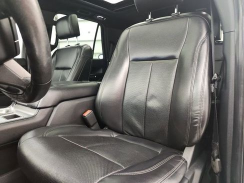 Used 2020 Ford Expedition XLT w/ Equipment Group 202A RWD image 16
