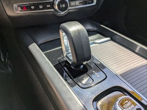 Used 2024 Volvo S60 B5 Core FWD image 29