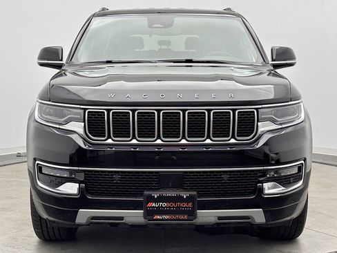 Used 2025 Jeep Wagoneer Series II w/ 8-Passenger Seating Package image 2