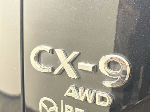 Certified 2022 MAZDA CX-9 Touring Plus image 11