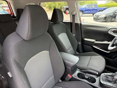 Used 2024 Kia Soul LX w/ Option Group 015 FWD image 17