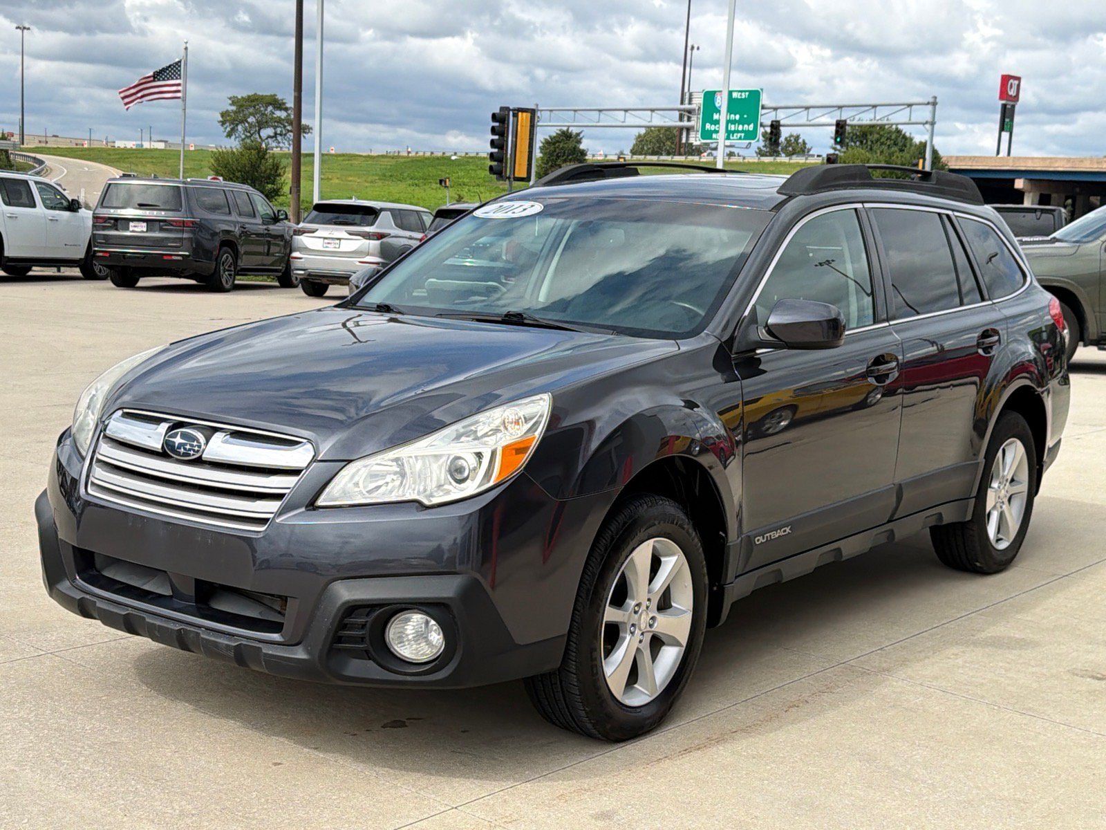 Used 2013 Subaru Outback 2.5i Limited AWD/4WD image 4