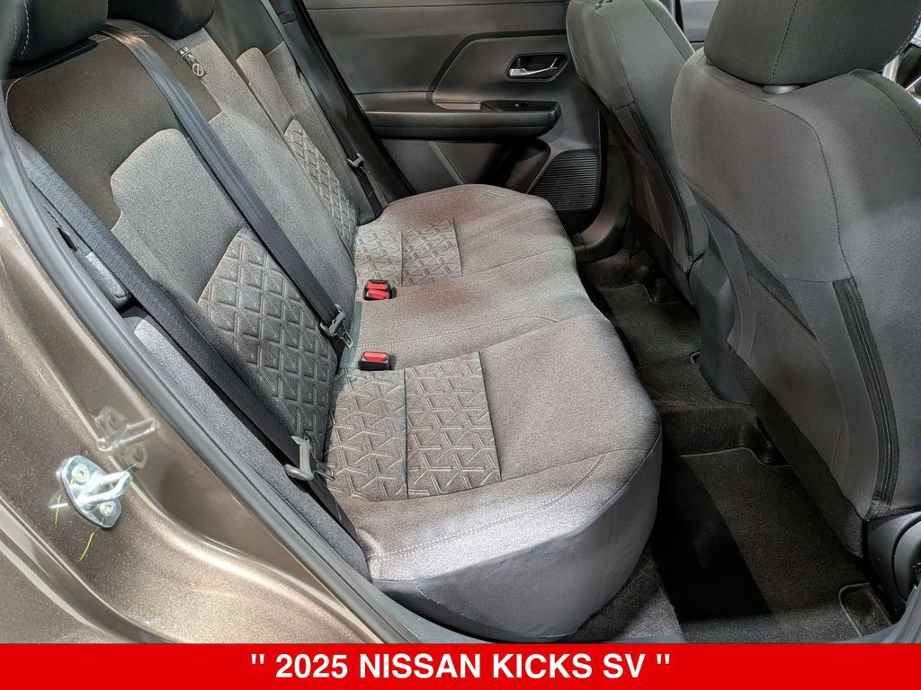 Certified 2025 Nissan Kicks SV w/ SV Premium Package AWD/4WD image 33