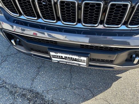 Used 2024 Jeep Grand Cherokee L Overland image 35