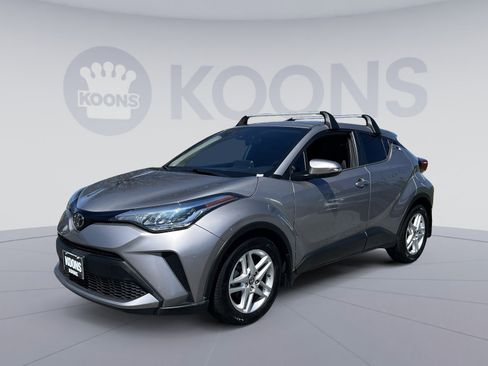 Used 2020 Toyota C-HR LE image 1