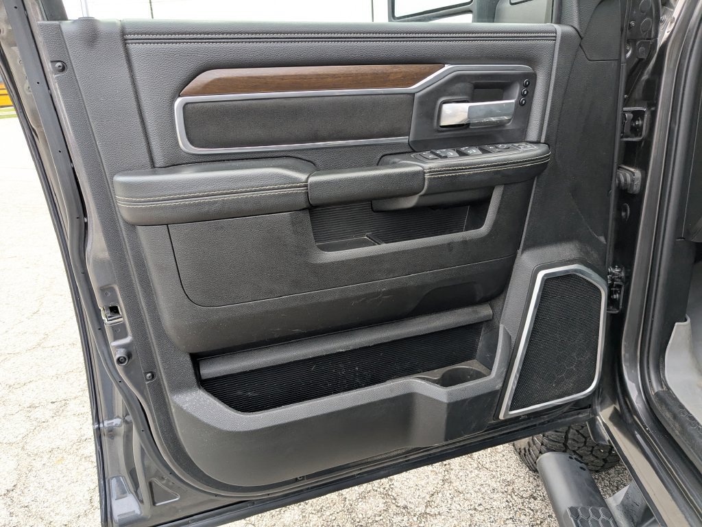 Used 2024 RAM 2500 Laramie AWD/4WD image 26