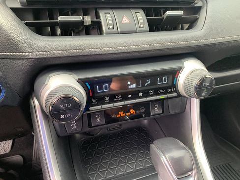 Used 2023 Toyota RAV4 XLE Premium AWD/4WD image 23