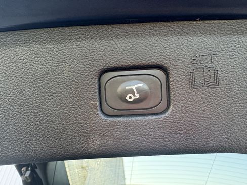 Used 2024 Ford Edge SEL w/ Convenience Package image 12