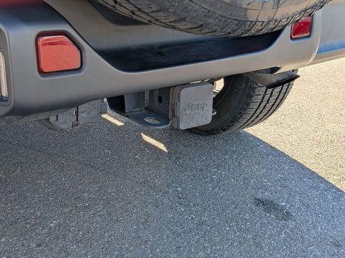 Used 2023 Jeep Wrangler Unlimited Sahara image 12