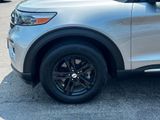 Used 2021 Ford Explorer XLT w/ Equipment Group 202A image 2