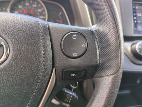 Used 2015 Toyota RAV4 LE image 23