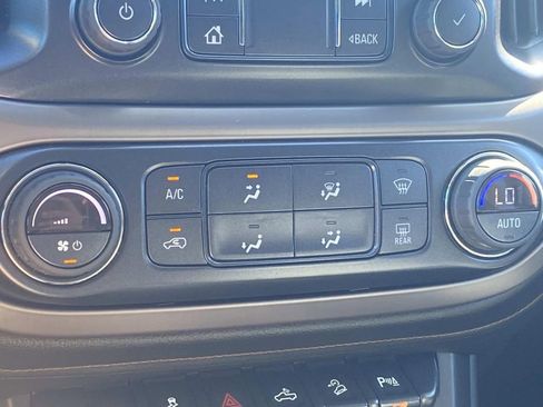 Used 2022 GMC Canyon AT4 image 20