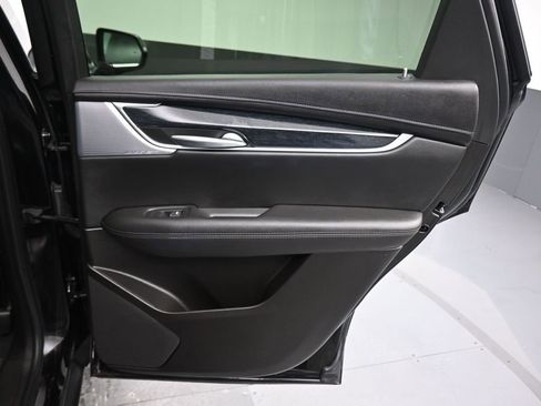 Used 2025 Cadillac XT5 Premium Luxury image 36