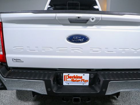 Used 2024 Ford F350 Lariat w/ Lariat Ultimate Package AWD/4WD image 8