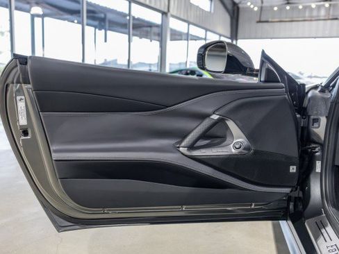 Used 2019 Ferrari 812 Superfast image 14