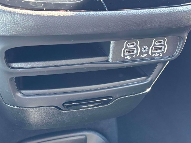 Used 2023 Chrysler Pacifica Touring-L w/ S Appearance Package FWD image 23