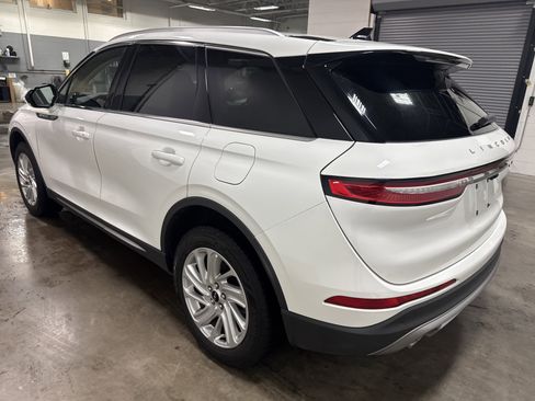 Used 2021 Lincoln Corsair AWD image 5