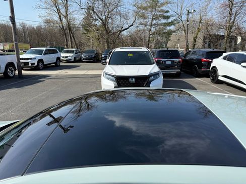 Used 2025 Kia K4 GT-Line w/ GT-Line Sunroof Package image 9