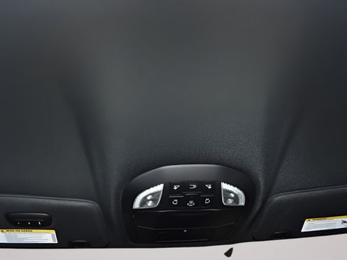 New 2026 Chrysler Pacifica Select w/ S Appearance Package FWD image 17