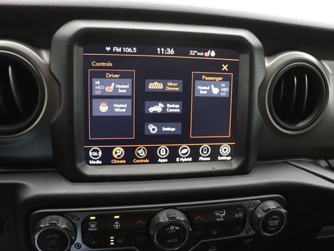 Used 2023 Jeep Wrangler Unlimited w/ Cold Weather Group image 24