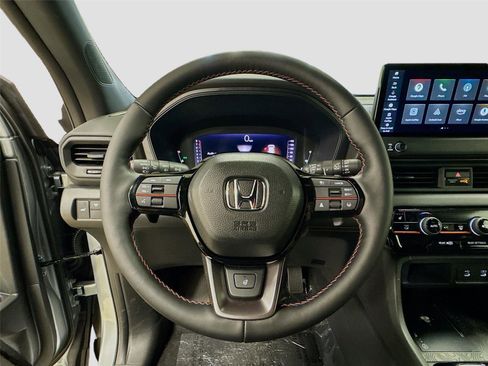 New 2026 Honda Pilot TrailSport image 11