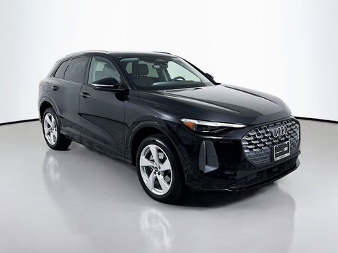 Certified 2025 Audi Q5 Premium Plus AWD/4WD image 7