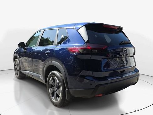 Used 2026 Nissan Rogue SV FWD image 8