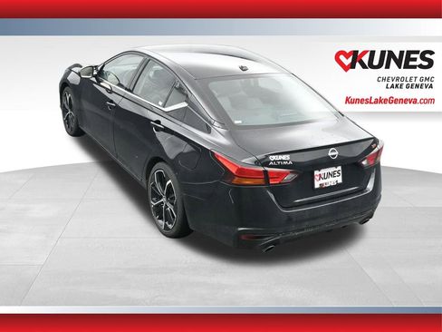 Used 2024 Nissan Altima 2.5 SR image 38