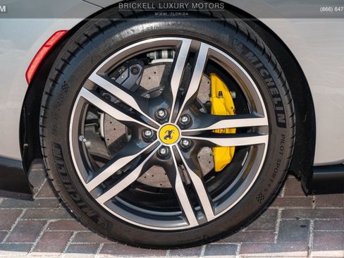 Used 2019 Ferrari Portofino image 44