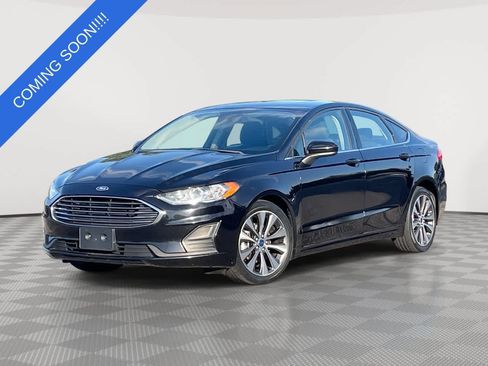 Used 2019 Ford Fusion SE AWD/4WD image 1