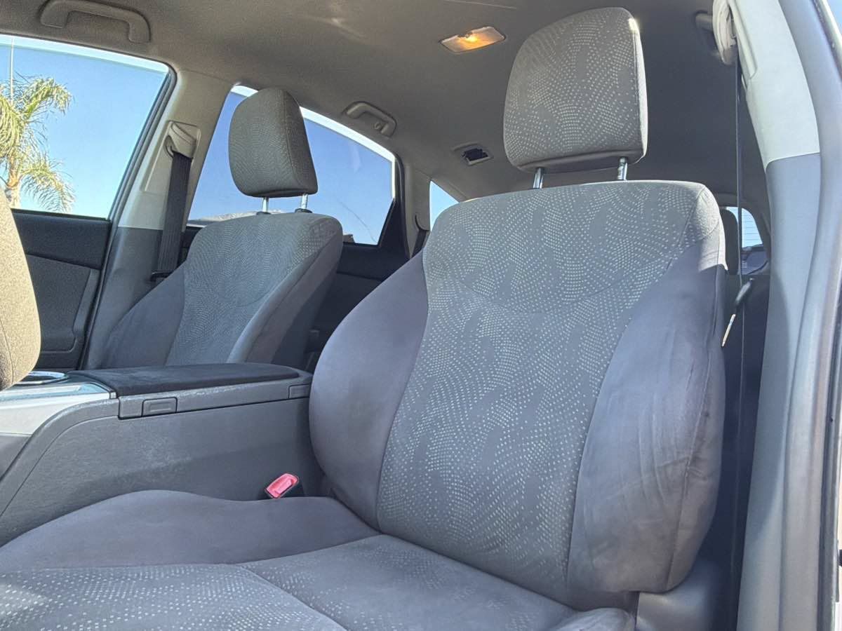 Used 2012 Toyota Prius V Three FWD image 8