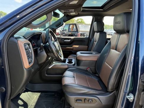 Used 2021 Chevrolet Silverado 1500 High Country w/ Z71 Off-Road Package AWD/4WD image 11