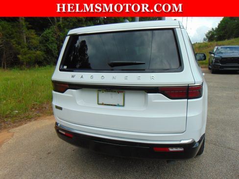 Certified 2025 Jeep Wagoneer 4WD image 16