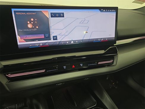 Used 2025 BMW 530i xDrive w/ Premium Package image 23