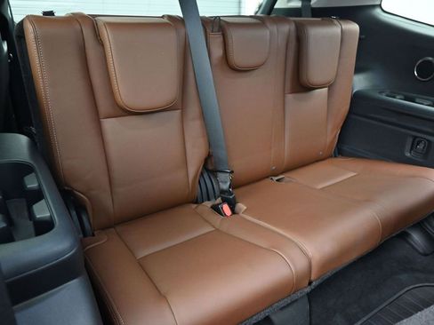 Used 2019 Subaru Ascent Touring image 18