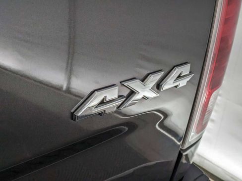 Used 2015 RAM 1500 Limited image 12