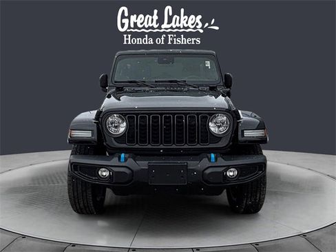 Used 2024 Jeep Wrangler Unlimited w/ Convenience Group image 8