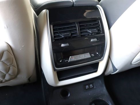 Used 2023 BMW X7 M60i w/ Executive Package AWD/4WD image 31