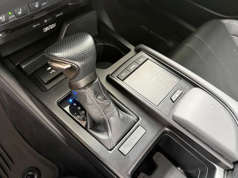 Used 2022 Lexus ES 350 F Sport w/ Accessory Package 2 FWD image 17